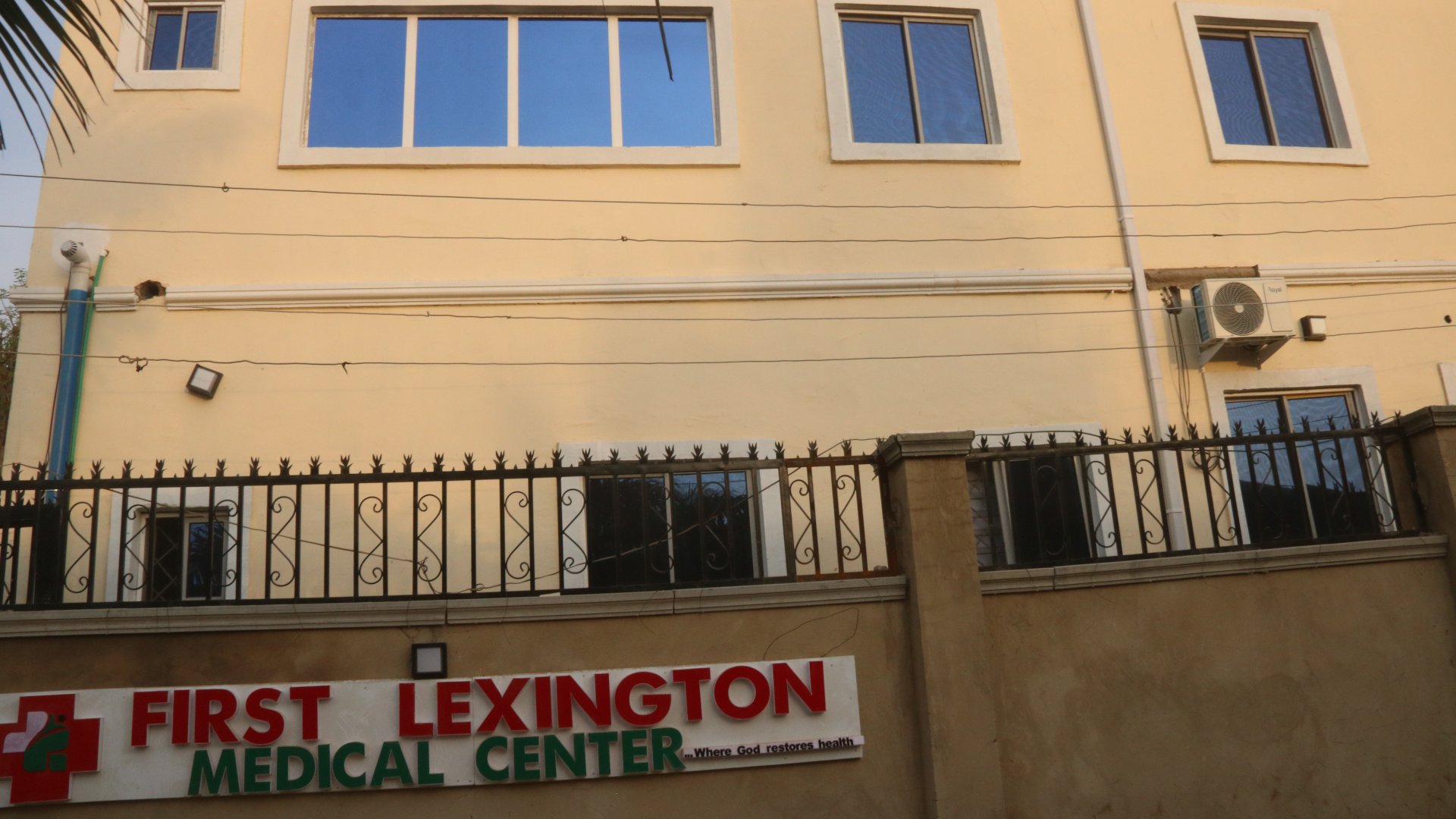 first-lexington-medical-center-nasarawa-state-medical-care-hub-for-abuja-sideview